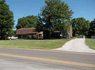 11920 Winery Rd, Wadesville, IN 47638
