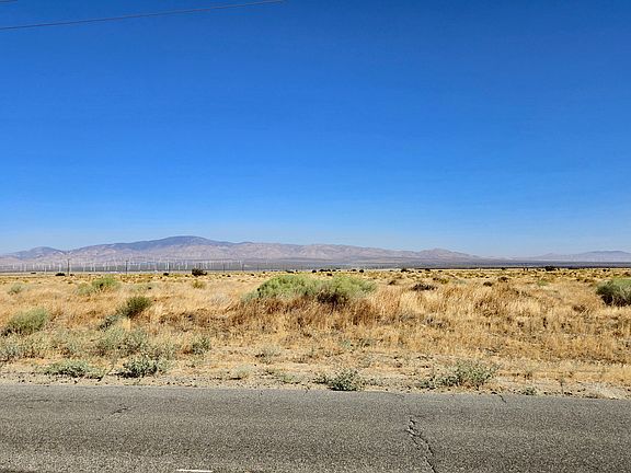 5th image of Avenue A