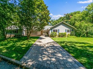 265 Oyster Bay Rd, Mill Neck, NY 11765