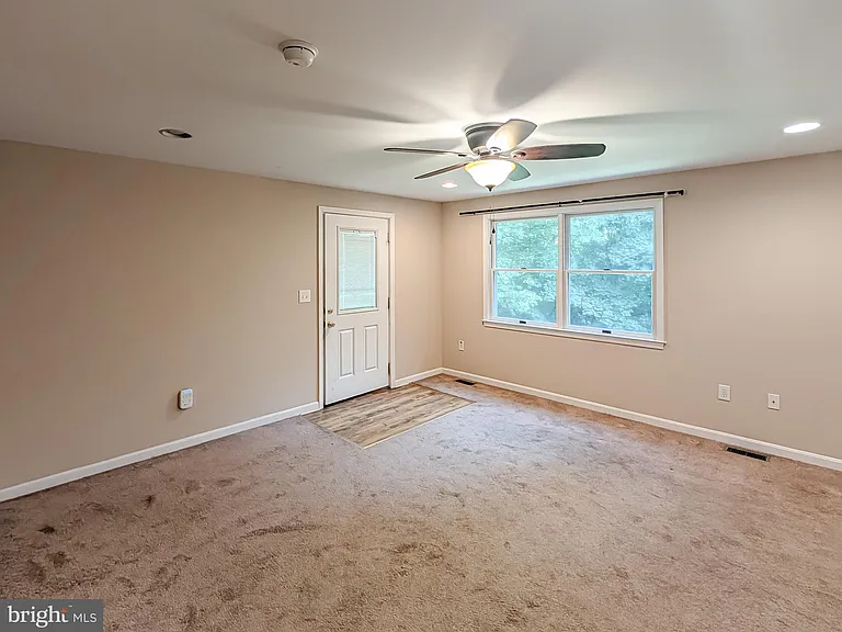 5115 Irving St #2 — Photo 6