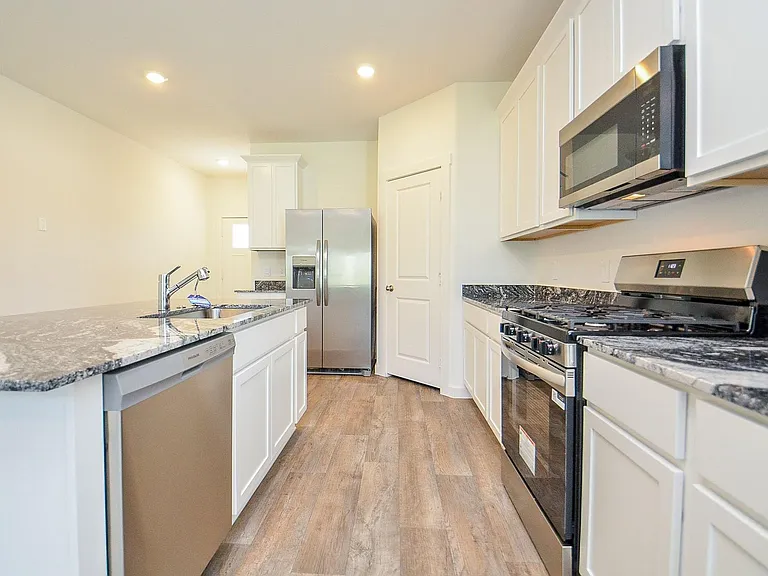 8047 Marchese Dr — Photo 4