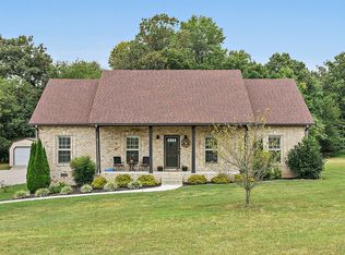 9880 Owens Chapel Rd, Springfield, TN 37172