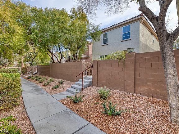 3rd image of 9916 Via Delores Ave