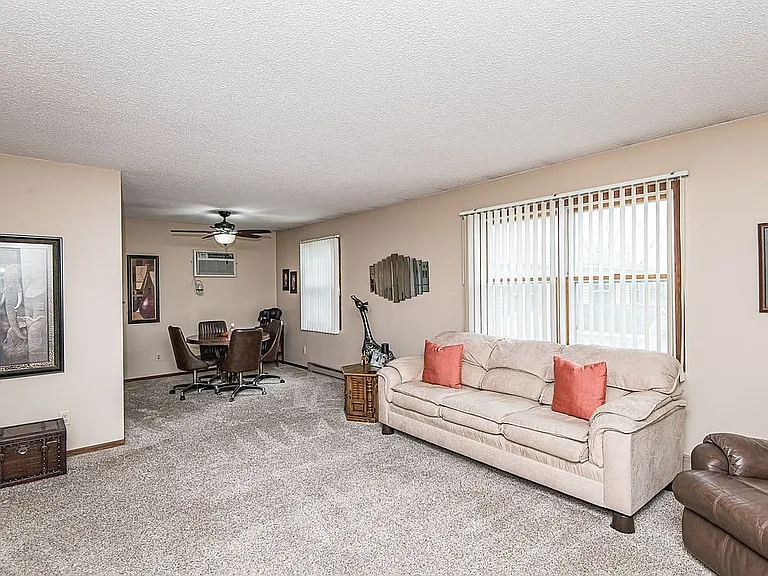 West Willow Apartments — Photo 13