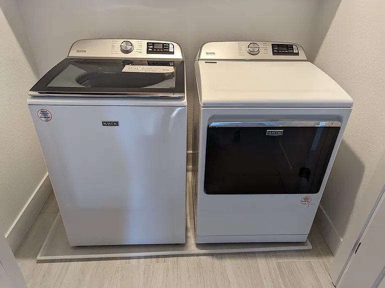 420 Arc Ct — Photo 8