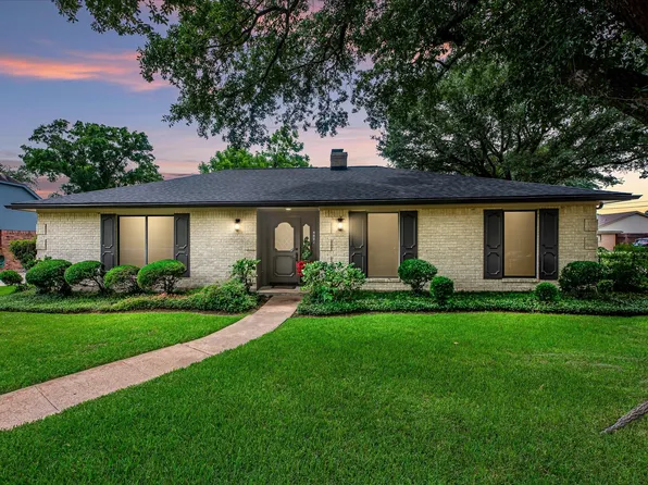 4002 Cujanes St, Pasadena, TX 77504
