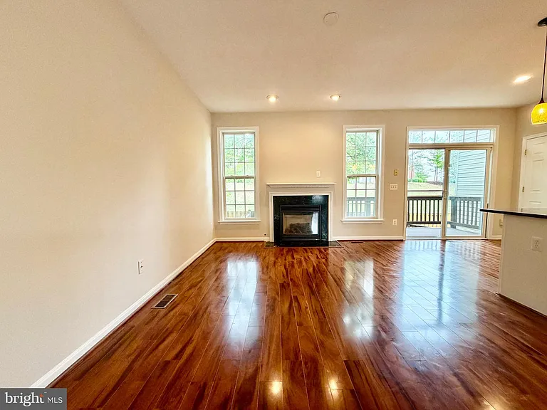 15519 Exmore Ct — Photo 7