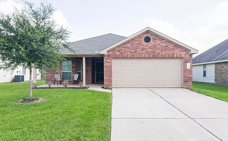 2506 Costa Verde Way — Photo 1