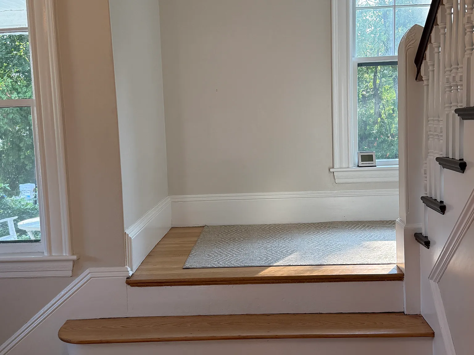 5 bed, 2700 sqft, $4,400 — Photo 3