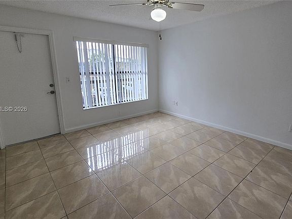 3rd image of 2605 W 67th Pl APT 23-10
