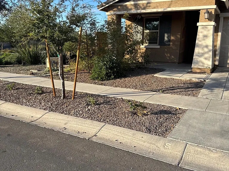 1318 E Irwin Ave — Photo 2
