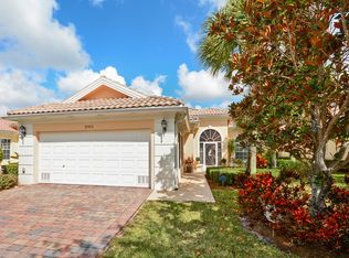 8163 Pine Cay Rd, Wellington, FL 33414