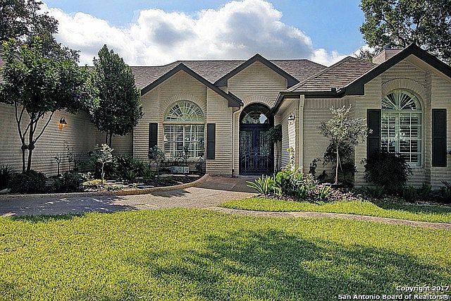 1st image of 3238 Mid Hollow Dr
