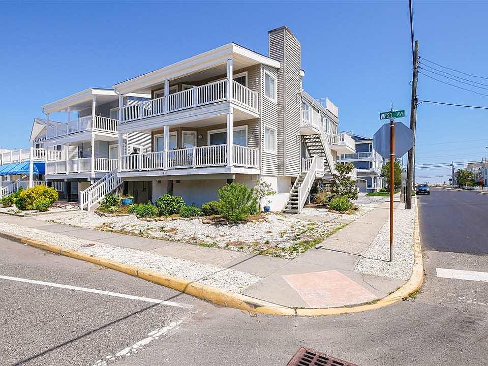 1st image of 5263 West Ave