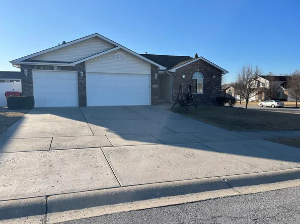 12732 Wheeler St, Cedar Lake, IN 46303