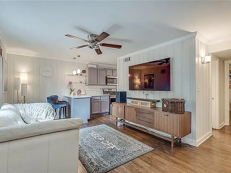 706 Charles Allen Dr NE #B — Photo 7