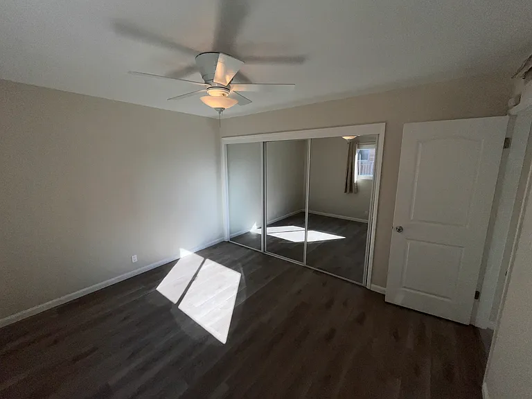 Lee Crest Apartments — Photo 12