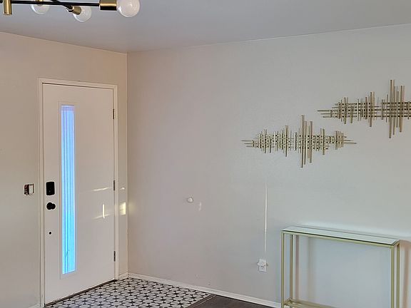 2nd image of 6077 Juniper Ave