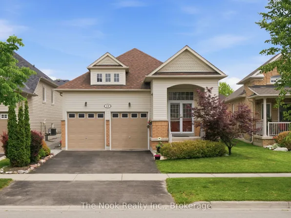 19 Alfred Shrubb Ln, Clarington, ON L1C 0B1