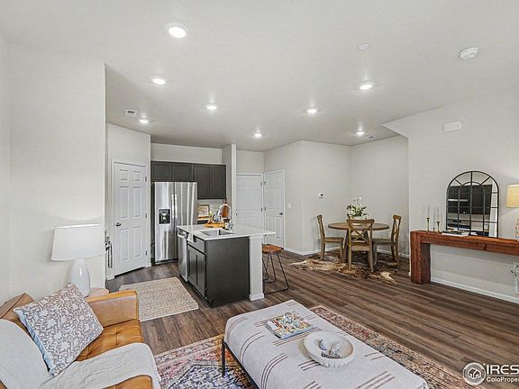 4th image of 1600 Riverplace Dr #3