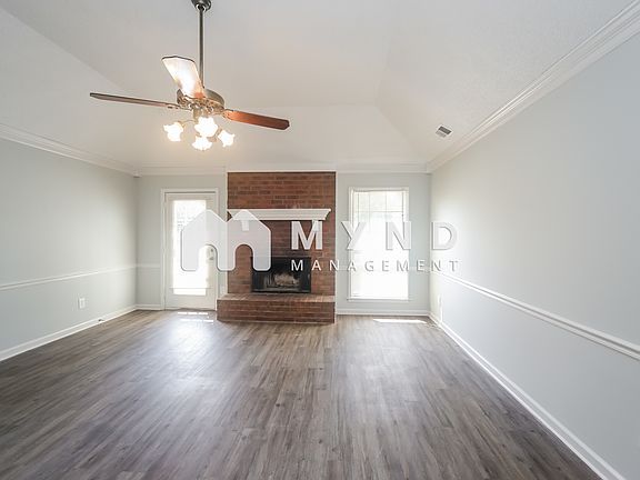 4th image of 681 Eaglewood Dr