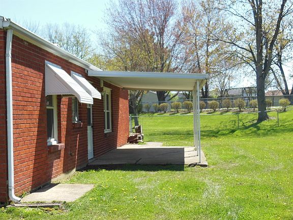 3rd image of 1067 Sheffield Dr