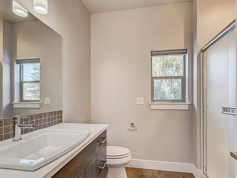 6416 W Glencrest Ln — Photo 14