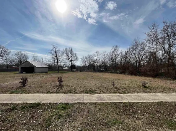 1506 Church Ave, Mena, AR 71953