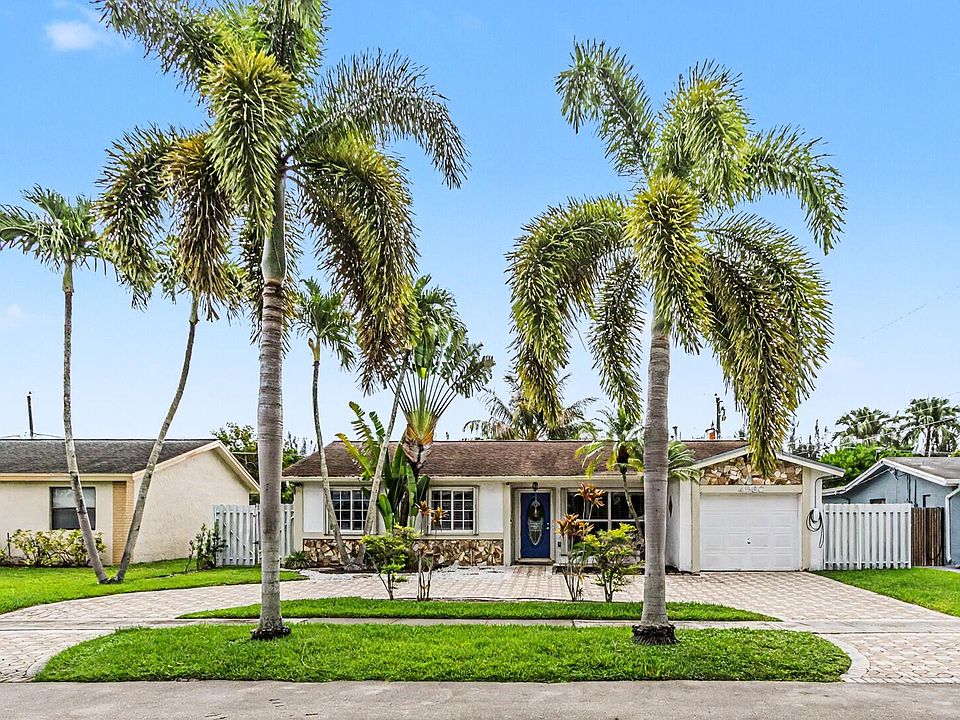 1st image of 4560 NW 113th Terrace