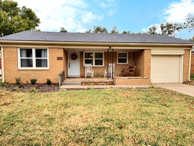 1233 N Lakeview Dr, Derby, KS, 67037