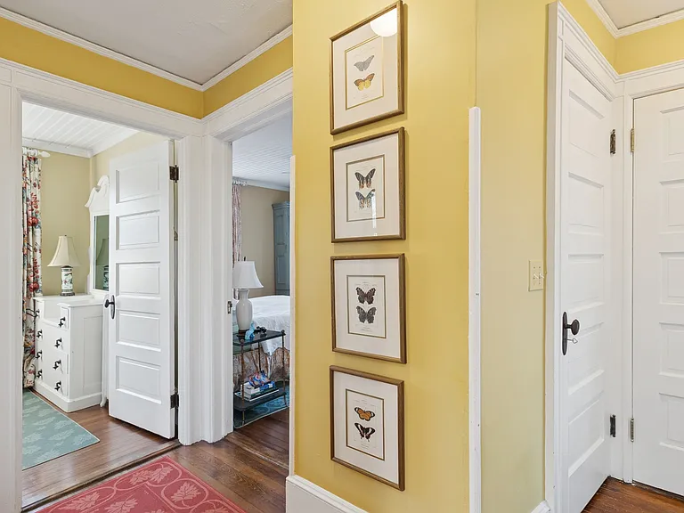 106 Meeting House Ln — Photo 27