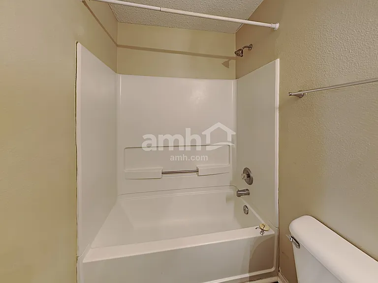 6614 W Jefferson Ct — Photo 16