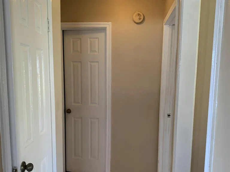 15526 Rio Plaza Dr — Photo 10