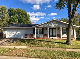 634 Bugle Hill Dr, Florissant, MO