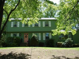 2 Wintergreen Cir, Andover, MA 01810