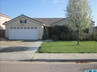 1270 Briarwood Dr, Dinuba, CA 93618