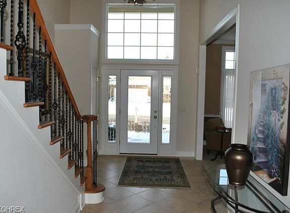 2nd image of 403 Saint Andrews Ln