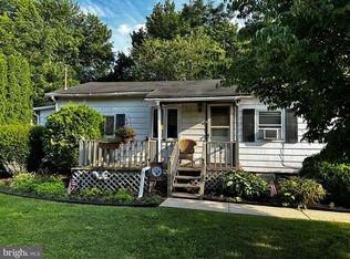 5537 Ridgeview Dr, Harrisburg, PA 17112