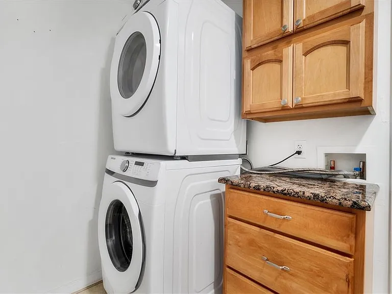 5738 Antilles Dr — Photo 22