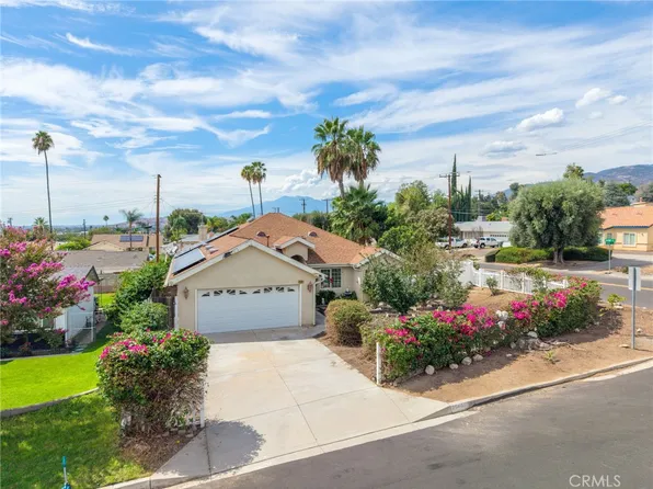 25481 Foothill Dr, San Bernardino, CA 92404