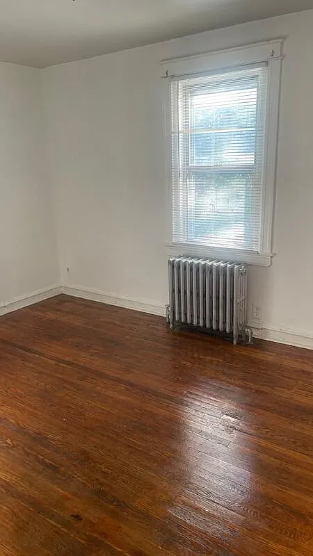 2 bed, 1.0 bath, $1,350 — Photo 3
