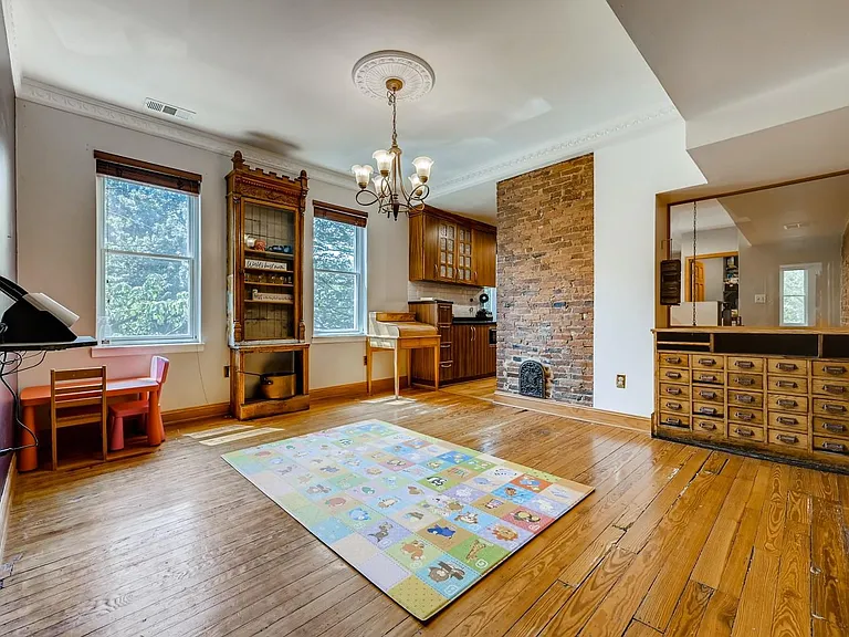 2200 E Baltimore St — Photo 21