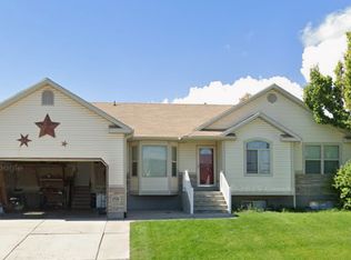 6526 S Mount Whitney Ln, Salt Lake City, UT 84118