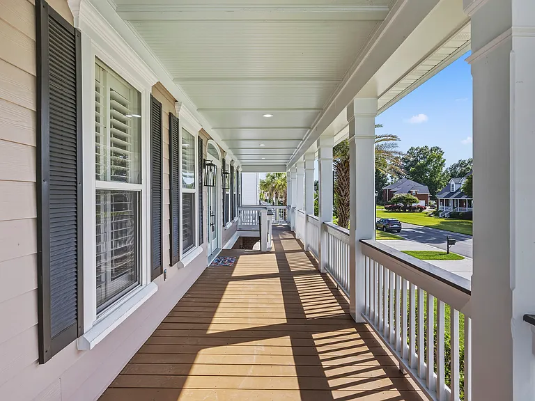 1733 Indigo Island Dr — Photo 10