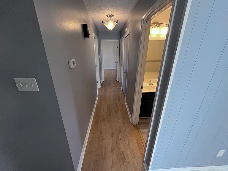 113 Cornwall Ct — Photo 20