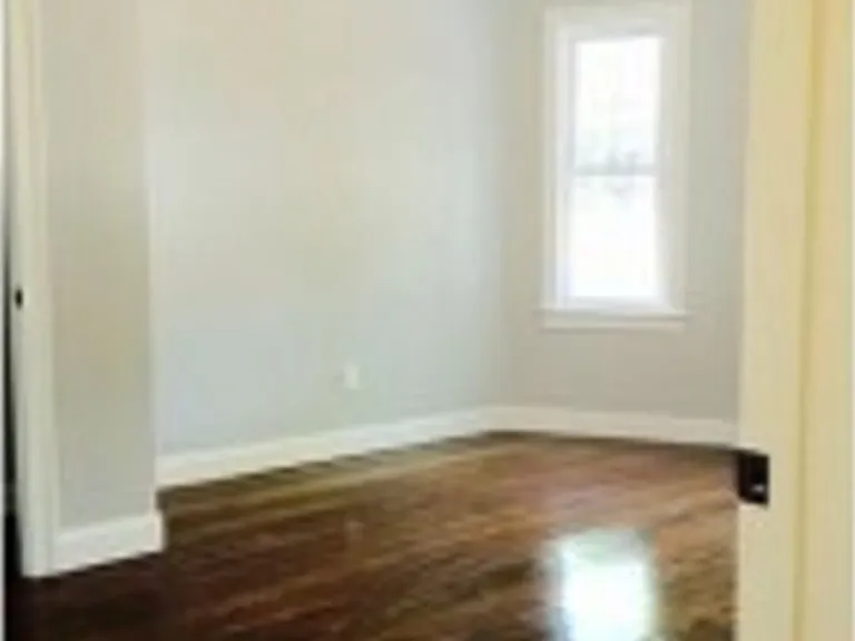 39 Beech Glen St #3 — Photo 3
