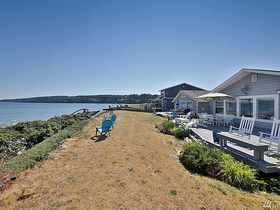 And South towards Holmes Harbor.