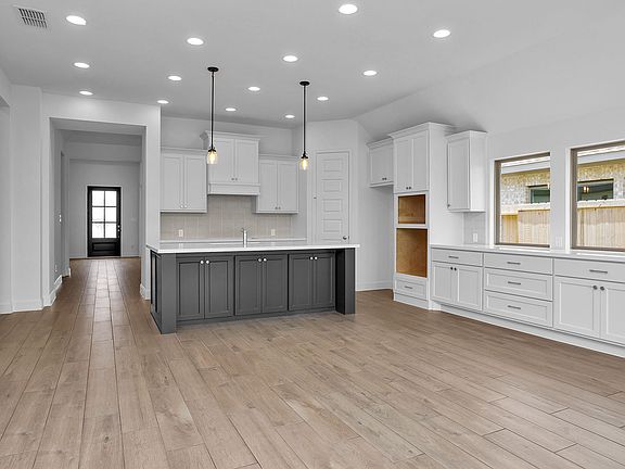 2nd image of 2911 Sweet Honey Ln
