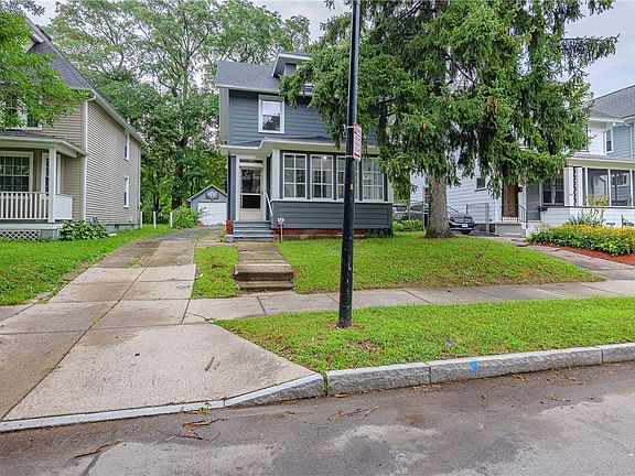 3rd image of 70 Monica St