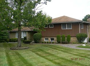 2936 Fox Hollow Rd, Springfield, OH 45502